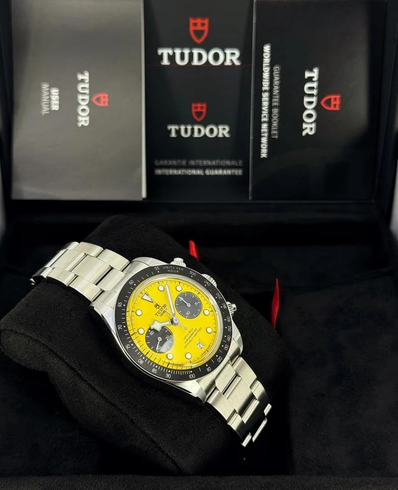 Tudor Black Bay Chrono Unworn 2026 Black Bay Chrono 39mm Special Edition Bumblebee Yellow 79310N-0001 — photo 3