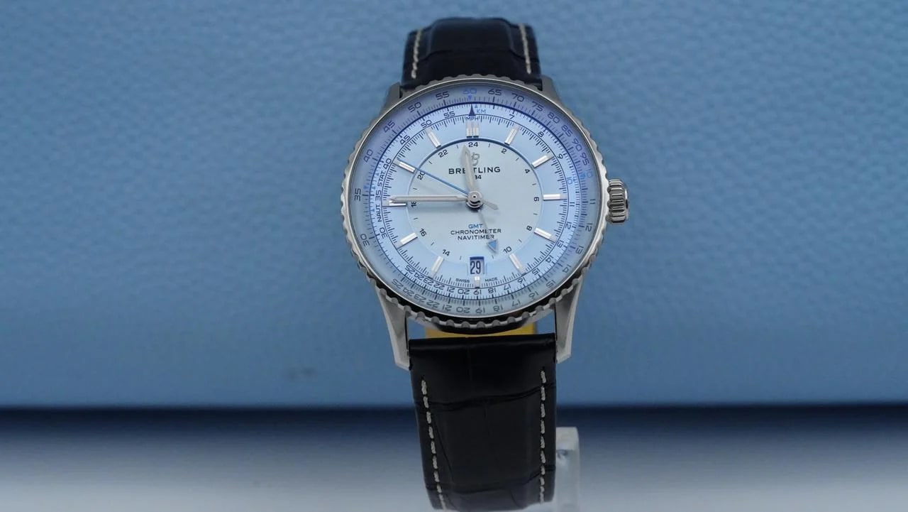 Breitling Navitimer GMT Automatic Gmt 41 Brilliant Crystalline Blue Dial — photo 5