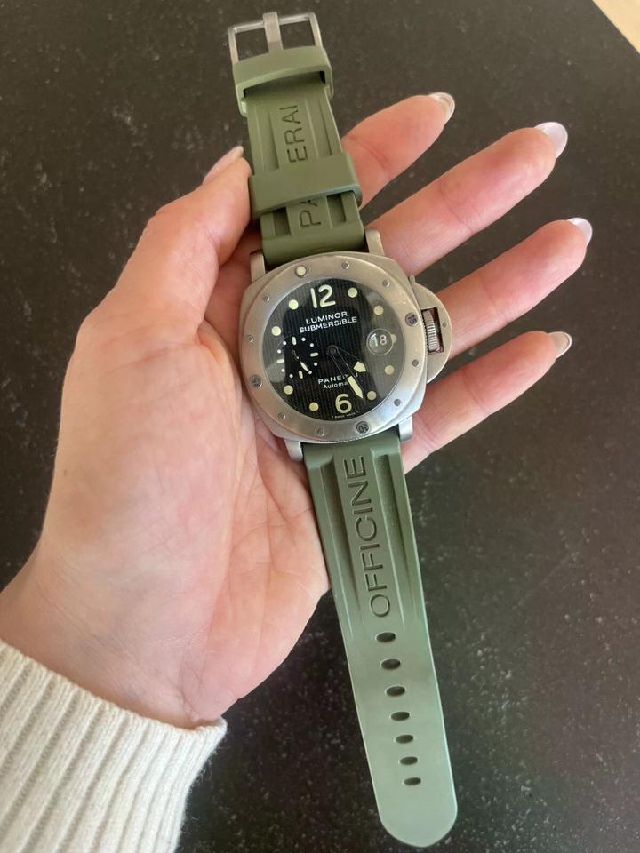 Panerai Luminor Submersible Titanium Tritium Authenticated — photo 3