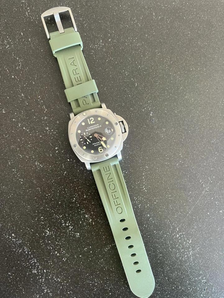Panerai Luminor Submersible Titanium Tritium Authenticated — photo 4