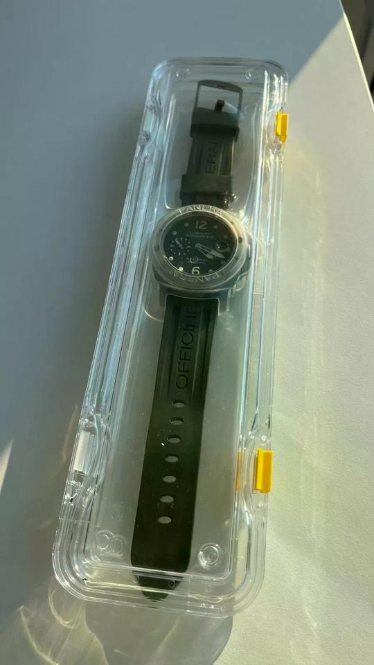 Panerai Luminor Submersible Titanium Tritium Authenticated — photo 8