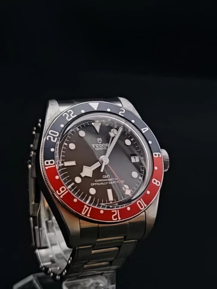 Tudor Black Bay GMT Complete set with box and papers and additional blue strap — photo 3