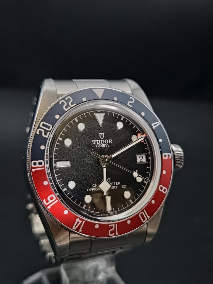 Tudor Black Bay GMT Complete set with box and papers and additional blue strap — photo 12