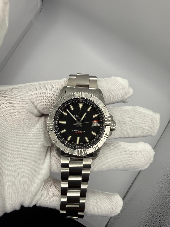 Breitling Avenger Automatic 42 Brand new 2026 stickered èbay AG warranty