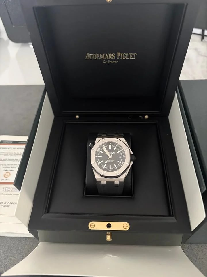 Audemars Piguet Royal Oak Offshore Diver 15703ST.OO.A002CA.01 — photo 2