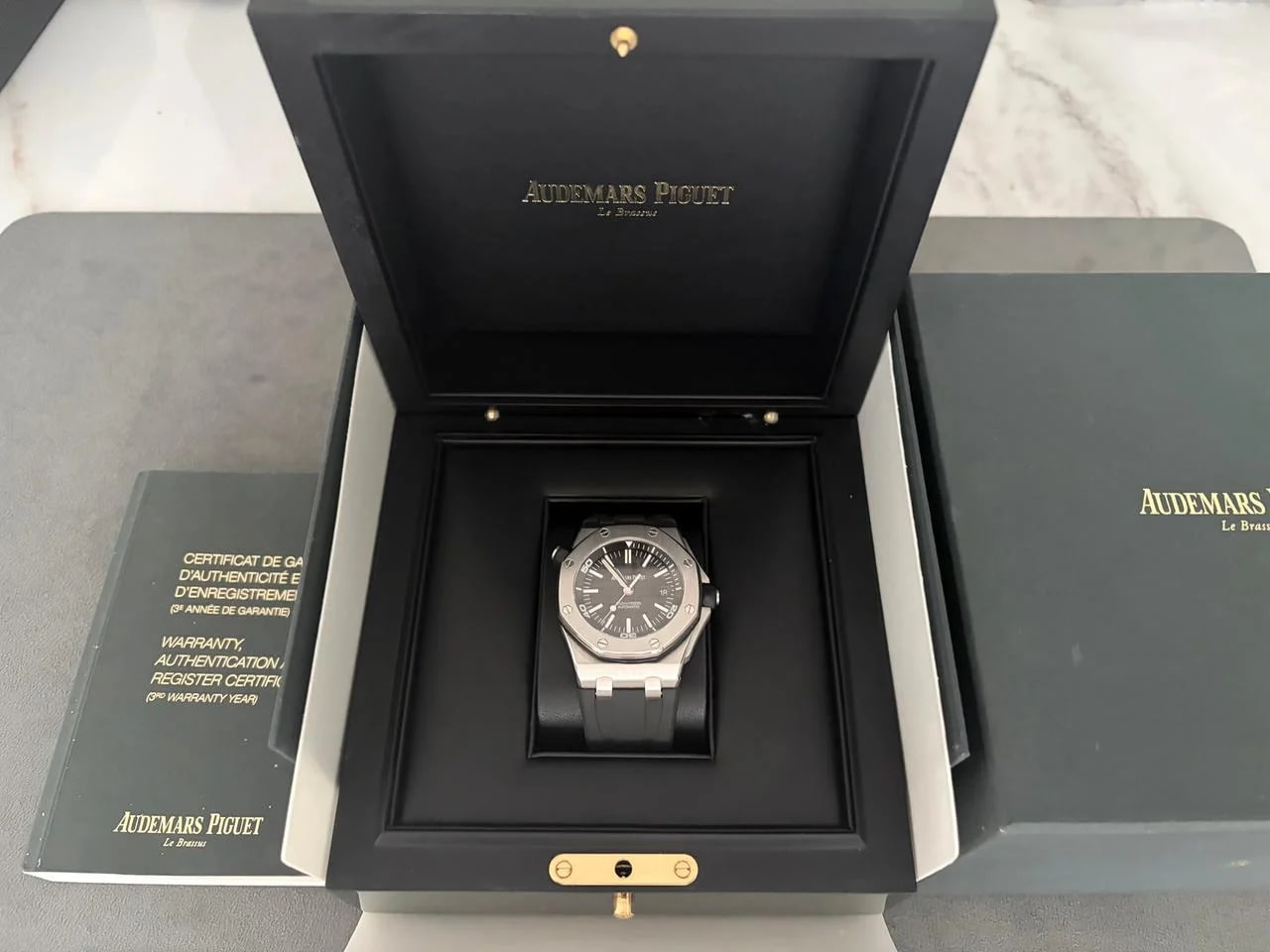 Audemars Piguet Royal Oak Offshore Diver 15703ST.OO.A002CA.01 — photo 4