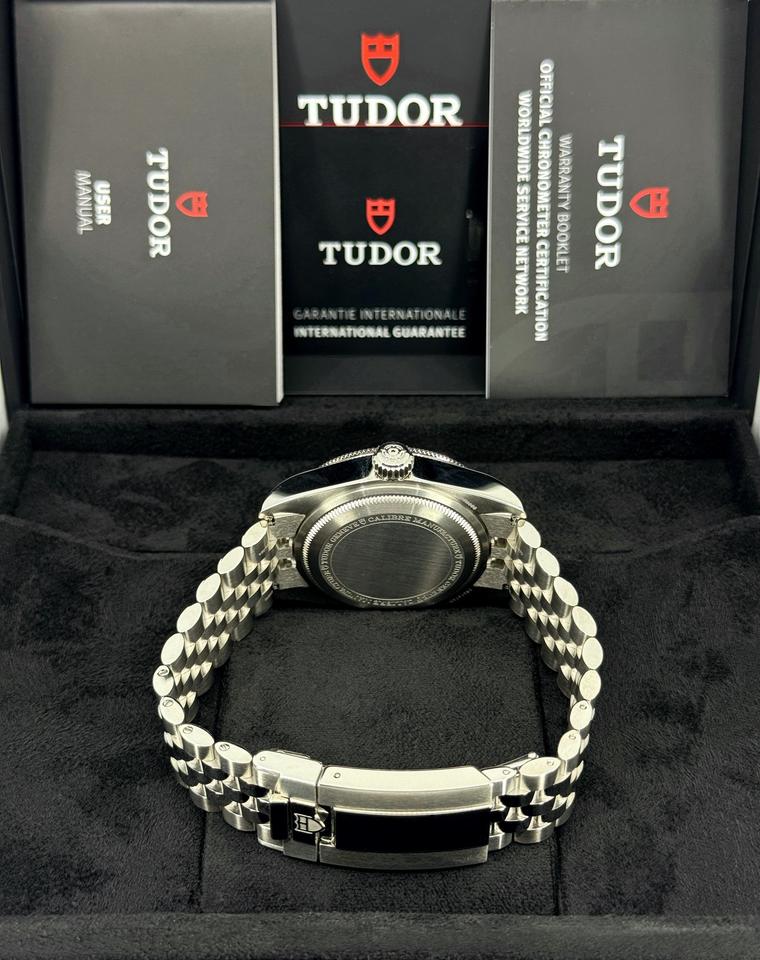Tudor Black Bay Unworn 2026 Black Bay 41mm Black 7941A1A0NU-0003 — photo 7