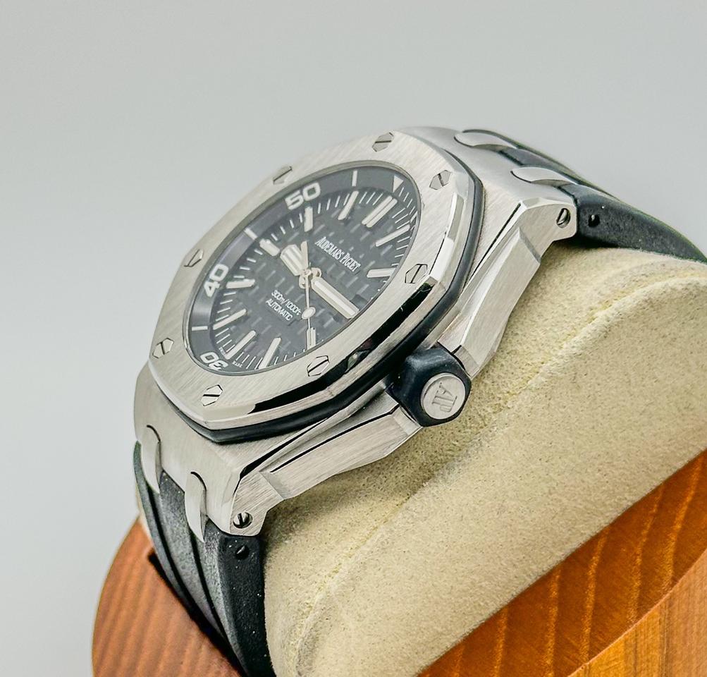 Audemars Piguet Royal Oak Offshore Diver 15703ST 42mm stainless Steel Diver • Black Dial — photo 3