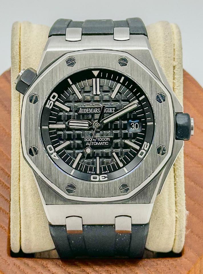 Audemars Piguet Royal Oak Offshore Diver 15703ST 42mm stainless Steel Diver • Black Dial — photo 5