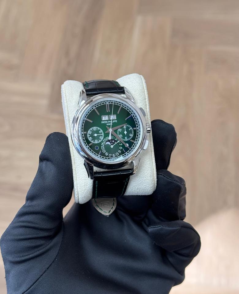 Patek Philippe Perpetual Calendar Chronograph 2024 New 5270P - Grand Complications Green Dial Platinum 41 mm