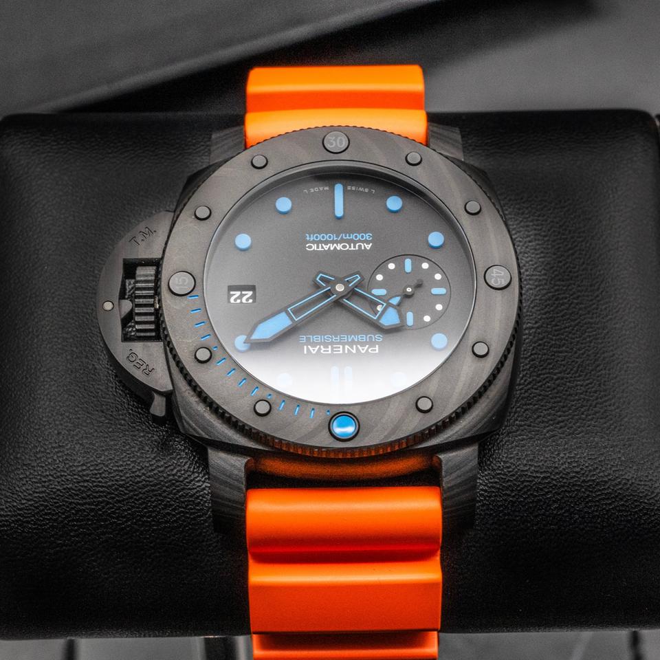 Panerai Submersible PAM00960 42mm Carbotech Black Dial Box Papers 2020 — photo 9