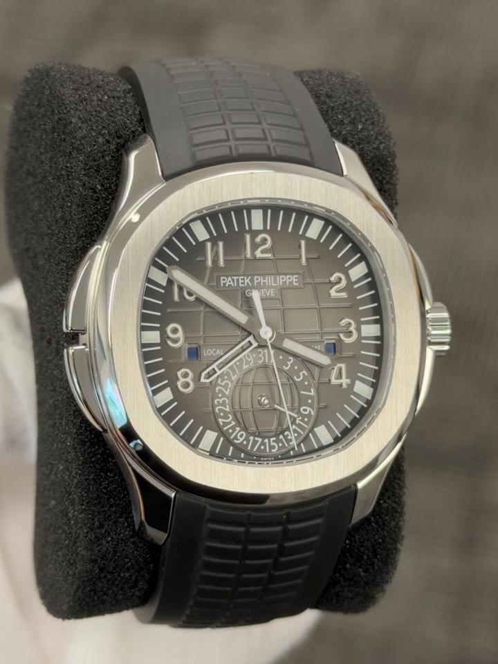 Patek Philippe Aquanaut Travel Time Full Set GMT Black Dial 2021 Service — photo 4