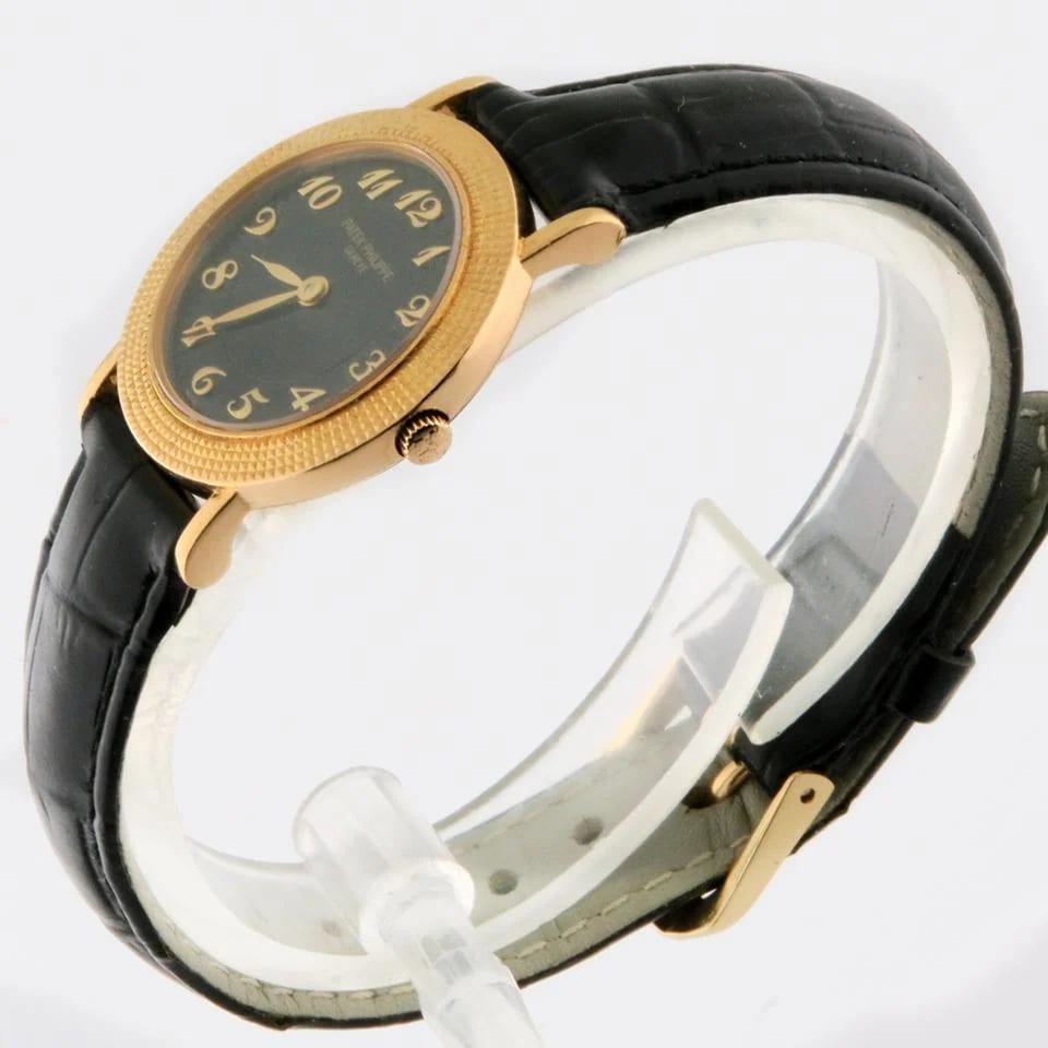 Patek Philippe Calatrava 18k Ladies 26mm Quartz Hobnail Clous-de-Paris Bezel Black Arabic Dial — photo 2