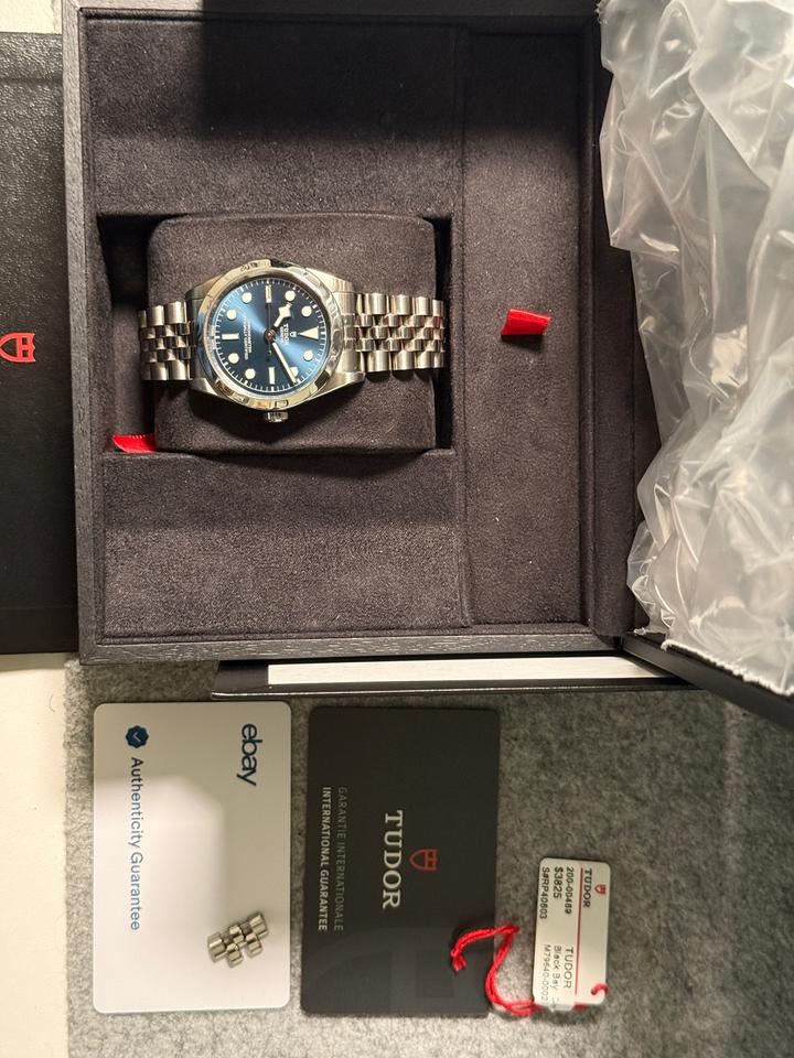 Tudor Black Bay 36 Box and Papers - nice sport and dress watch — photo 16
