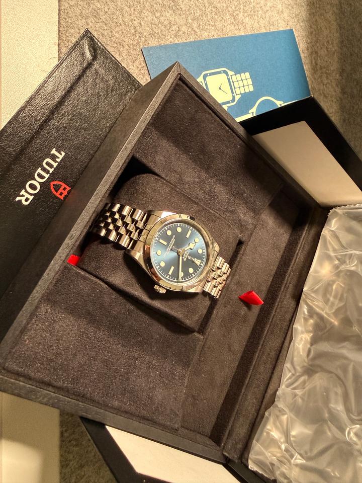 Tudor Black Bay 36 Box and Papers - nice sport and dress watch — photo 17