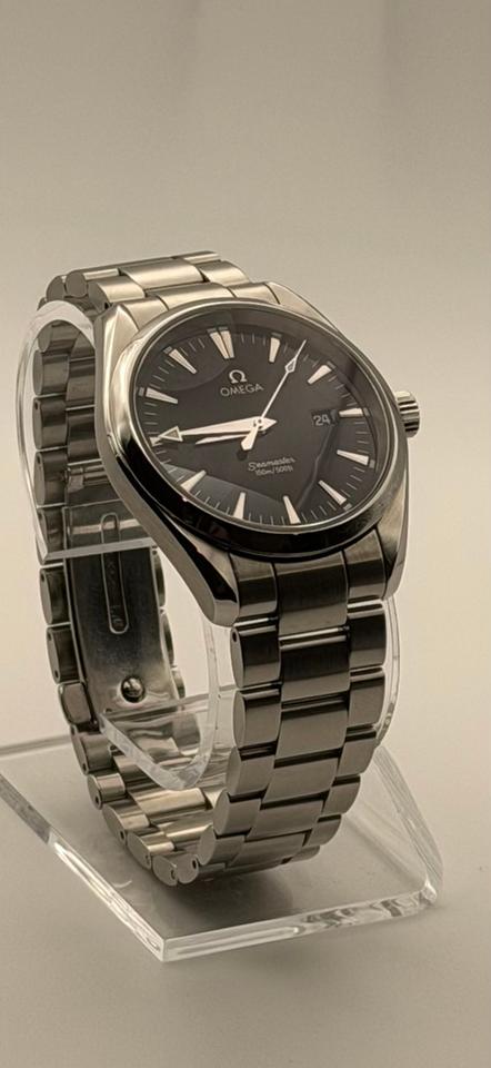 Omega Seamaster Aqua Terra Excellent Condition with Extra OEM Links Box and Manual — photo 3