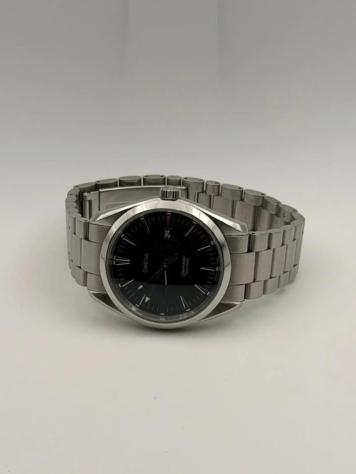 Omega Seamaster Aqua Terra Excellent Condition with Extra OEM Links Box and Manual — photo 9