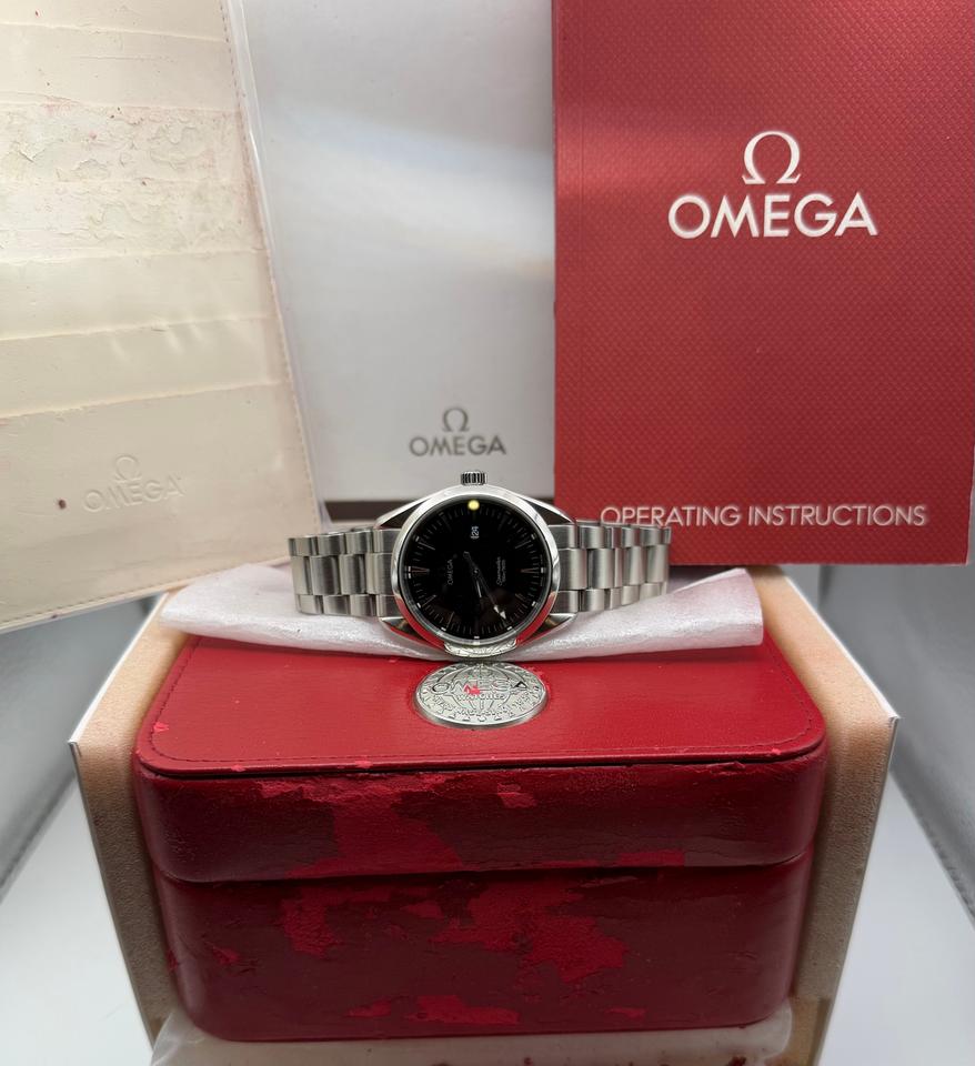 Omega Seamaster Aqua Terra Excellent Condition with Extra OEM Links Box and Manual — photo 13