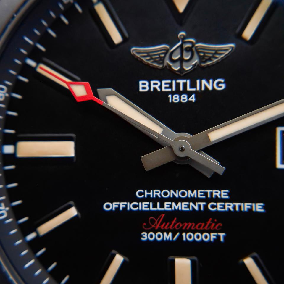 Breitling Avenger Blackbird FREE Shipping Box and Papers Black Dial Strap — photo 7