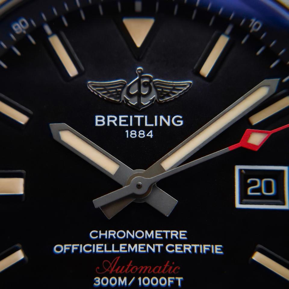Breitling Avenger Blackbird FREE Shipping Box and Papers Black Dial Strap — photo 8