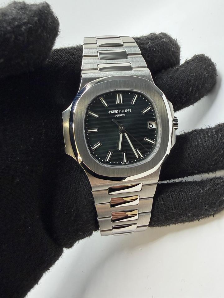 Patek Philippe Nautilus 5711/1A-014 — photo 3