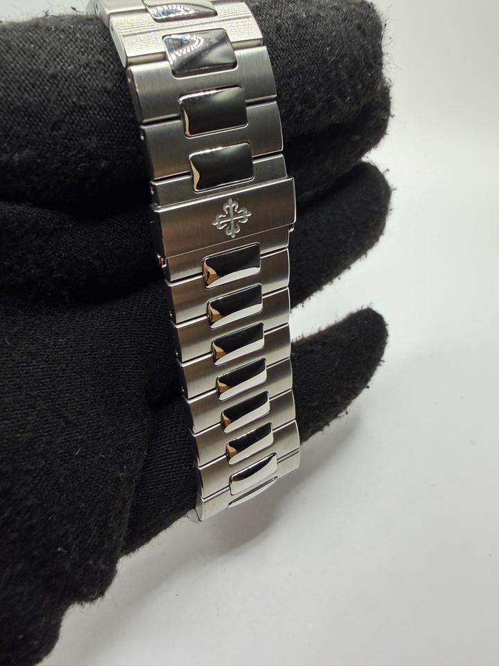 Patek Philippe Nautilus 5711/1A-014 — photo 6