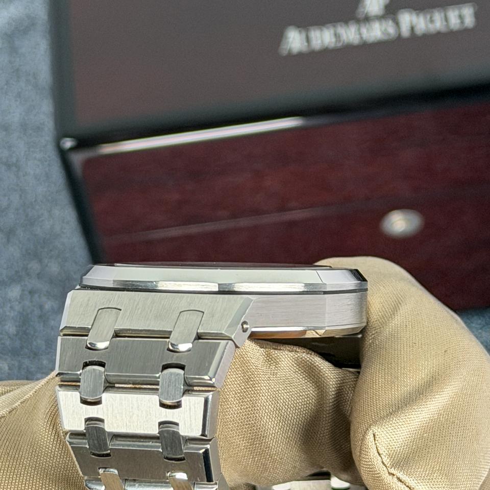 Audemars Piguet Royal Oak Selfwinding All original paperwork and full links. In stock! — photo 11