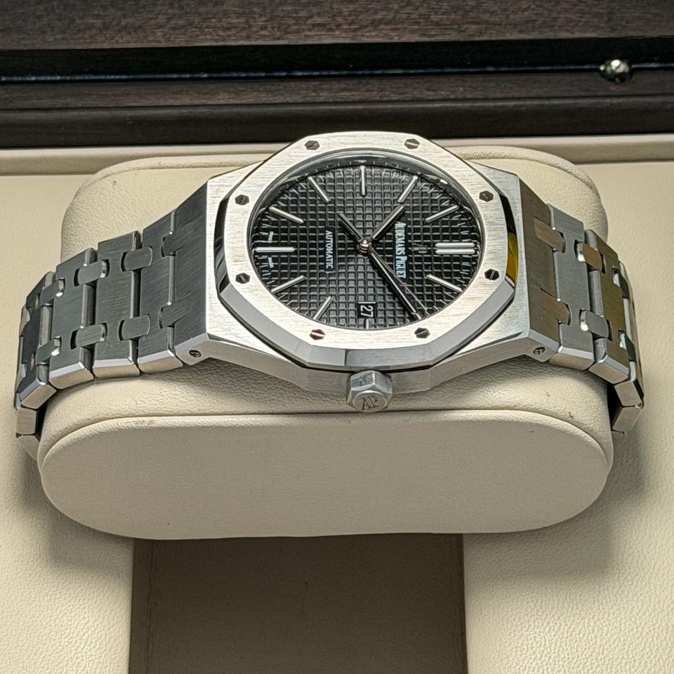 Audemars Piguet Royal Oak Selfwinding All original paperwork and full links. In stock! — photo 15