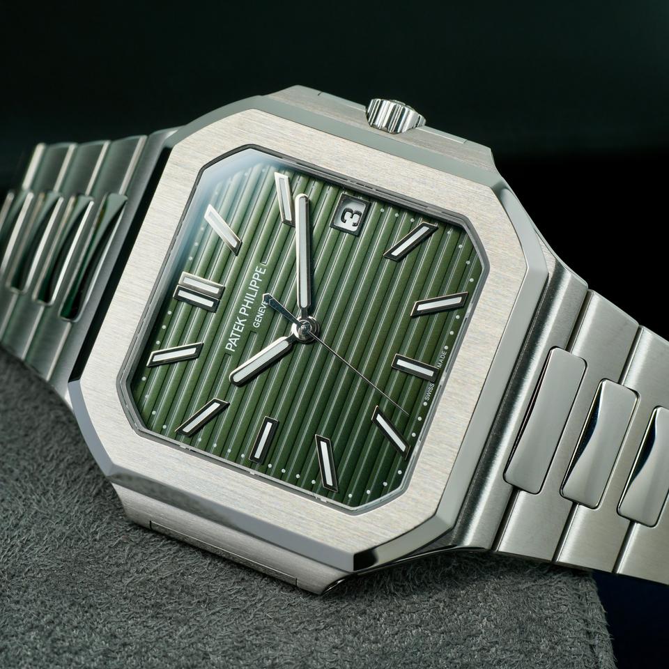 Patek Philippe Cubitus 5821/1A-001 Green 45mm Complete Set IN STOCK