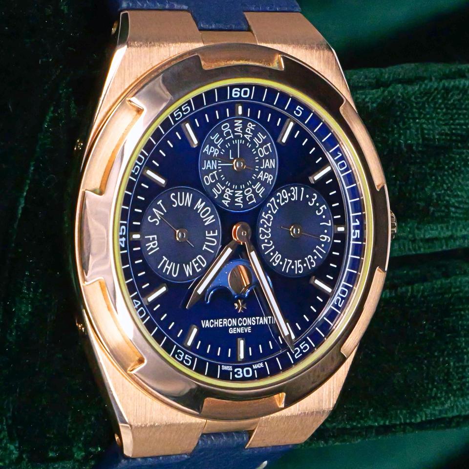 Vacheron Constantin Overseas MINT FULL SET Overseas Perpetual Calendar Ultra-Thin Blue Dial 18K Rose Gold Leather 4300V — photo 6