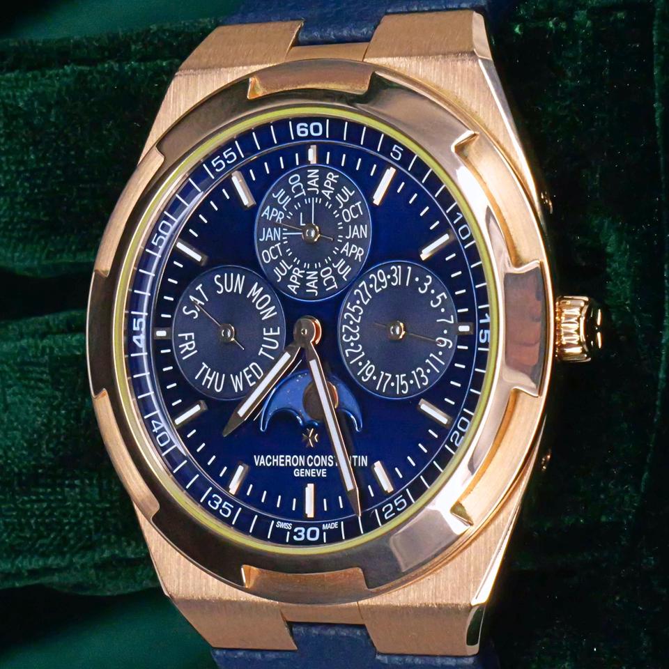 Vacheron Constantin Overseas MINT FULL SET Overseas Perpetual Calendar Ultra-Thin Blue Dial 18K Rose Gold Leather 4300V — photo 7