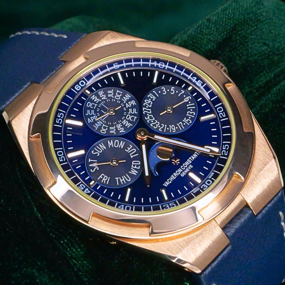 Vacheron Constantin Overseas MINT FULL SET Overseas Perpetual Calendar Ultra-Thin Blue Dial 18K Rose Gold Leather 4300V — photo 8