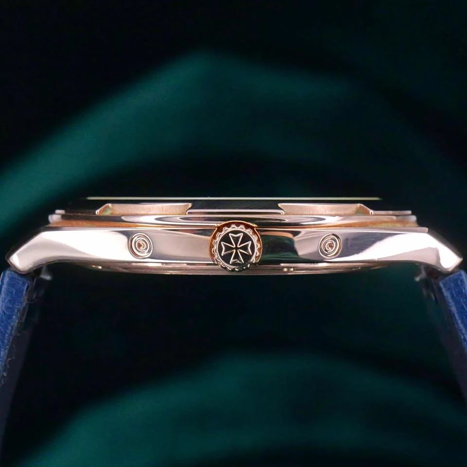 Vacheron Constantin Overseas MINT FULL SET Overseas Perpetual Calendar Ultra-Thin Blue Dial 18K Rose Gold Leather 4300V — photo 10