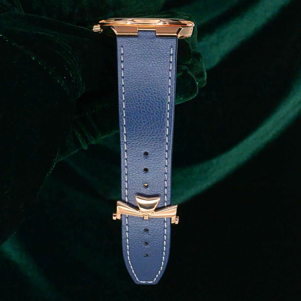 Vacheron Constantin Overseas MINT FULL SET Overseas Perpetual Calendar Ultra-Thin Blue Dial 18K Rose Gold Leather 4300V — photo 12