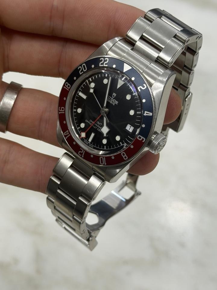 Tudor Black Bay GMT Pepsi Black Dial Stainless Steel Mens Watch 79830RB — photo 12