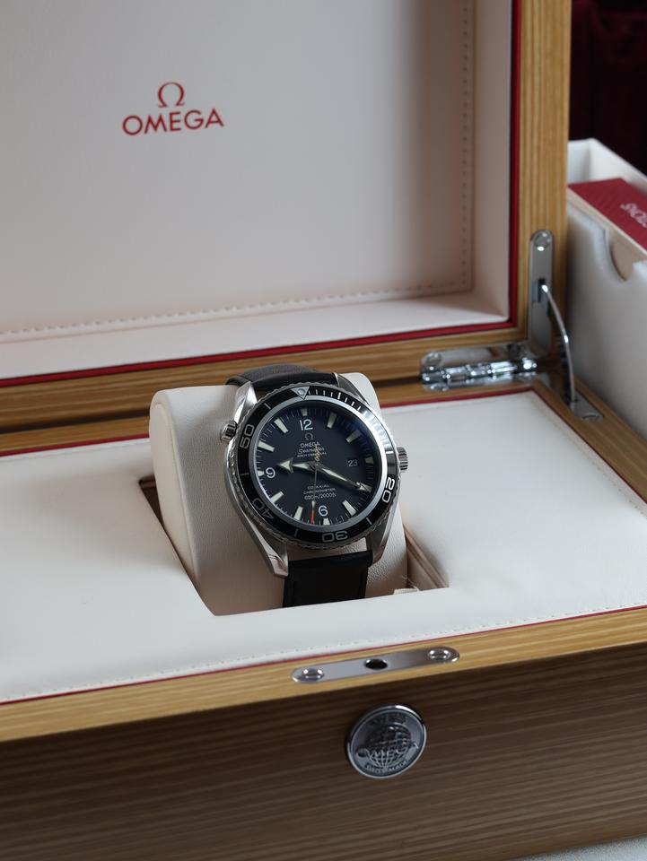 Omega Seamaster Planet Ocean Limited Edition - Pre-Owned James Bond Casino Royale Seamaster Planet Ocean 600M 29075091 with box and papers — photo 10