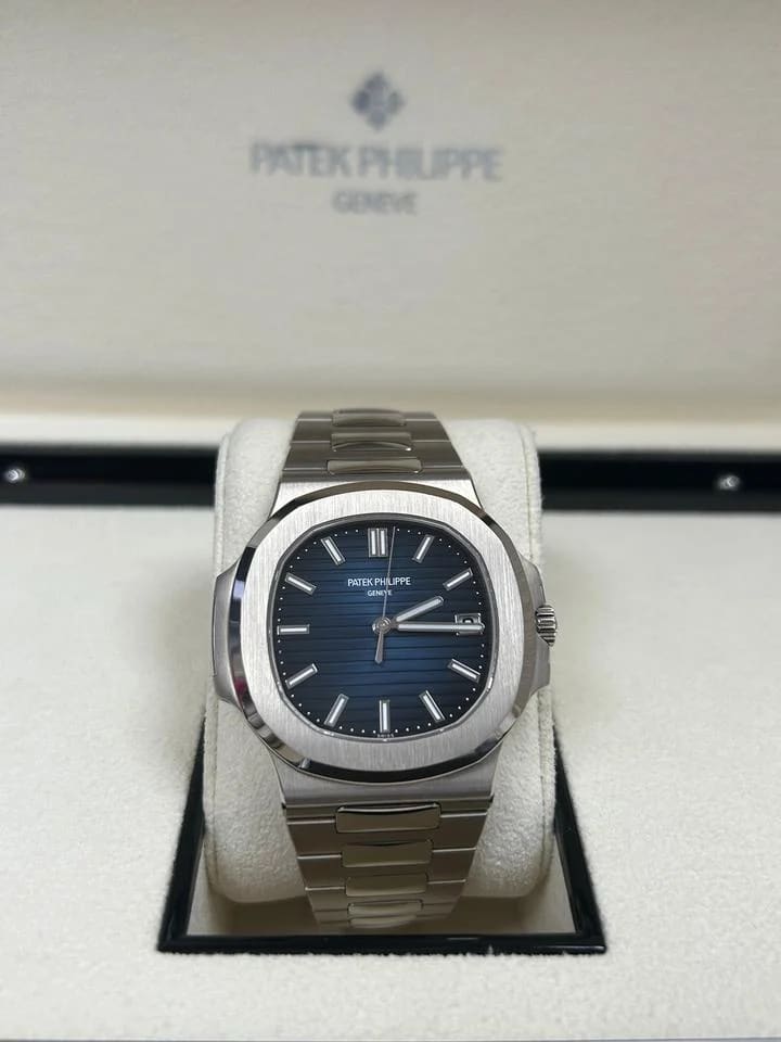 Patek Philippe Nautilus 2024 Nautilus 5811/1g — photo 7