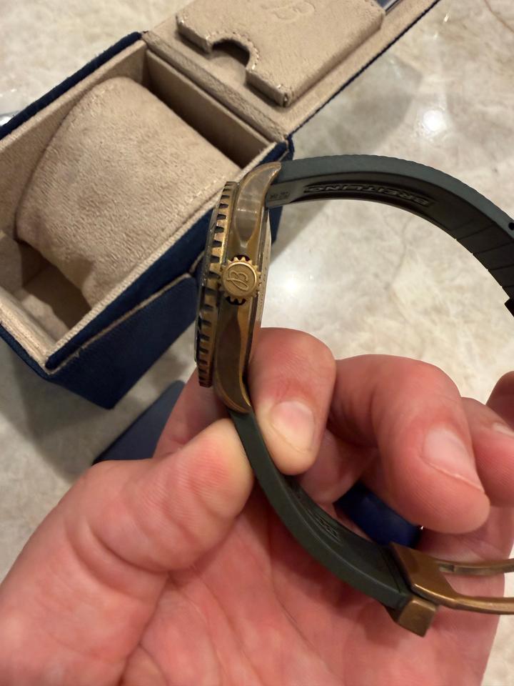 Breitling Superocean 42 Automatic 42 Full Set extra OEM straps included Priced to sell — photo 4
