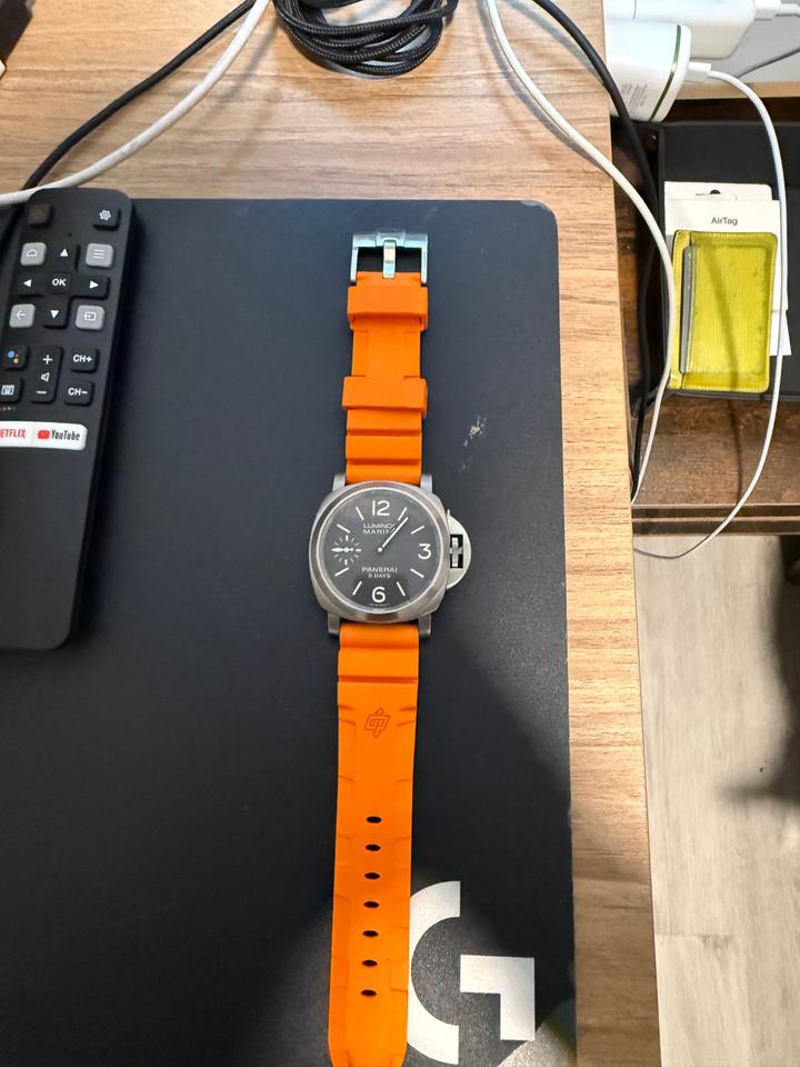 Panerai Luminor Marina 8 Days Original Box Original Strap Extra Strap Card