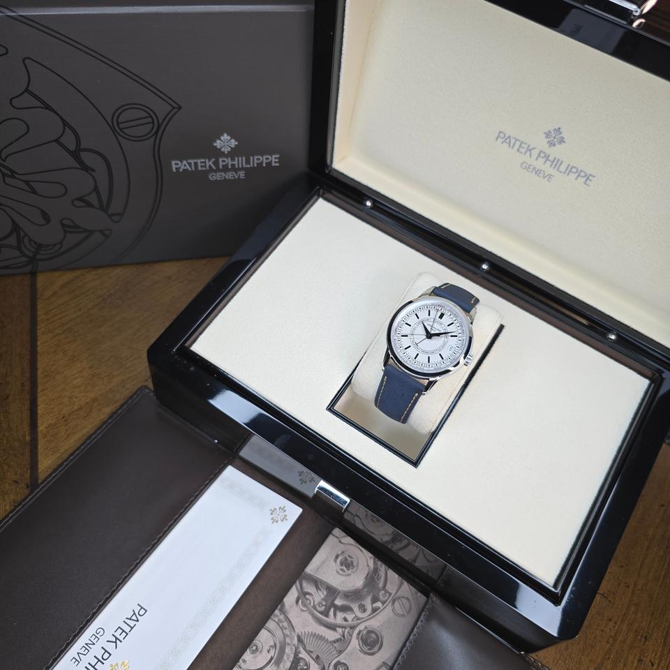 Patek Philippe Calatrava Weekly Calendar IN STOCK | 5212A | Weekly Calendar | Warranty | B&amp;P — photo 2