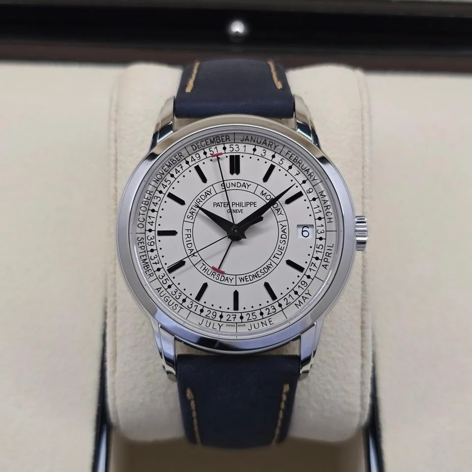 Patek Philippe Calatrava Weekly Calendar IN STOCK | 5212A | Weekly Calendar | Warranty | B&amp;P — photo 5