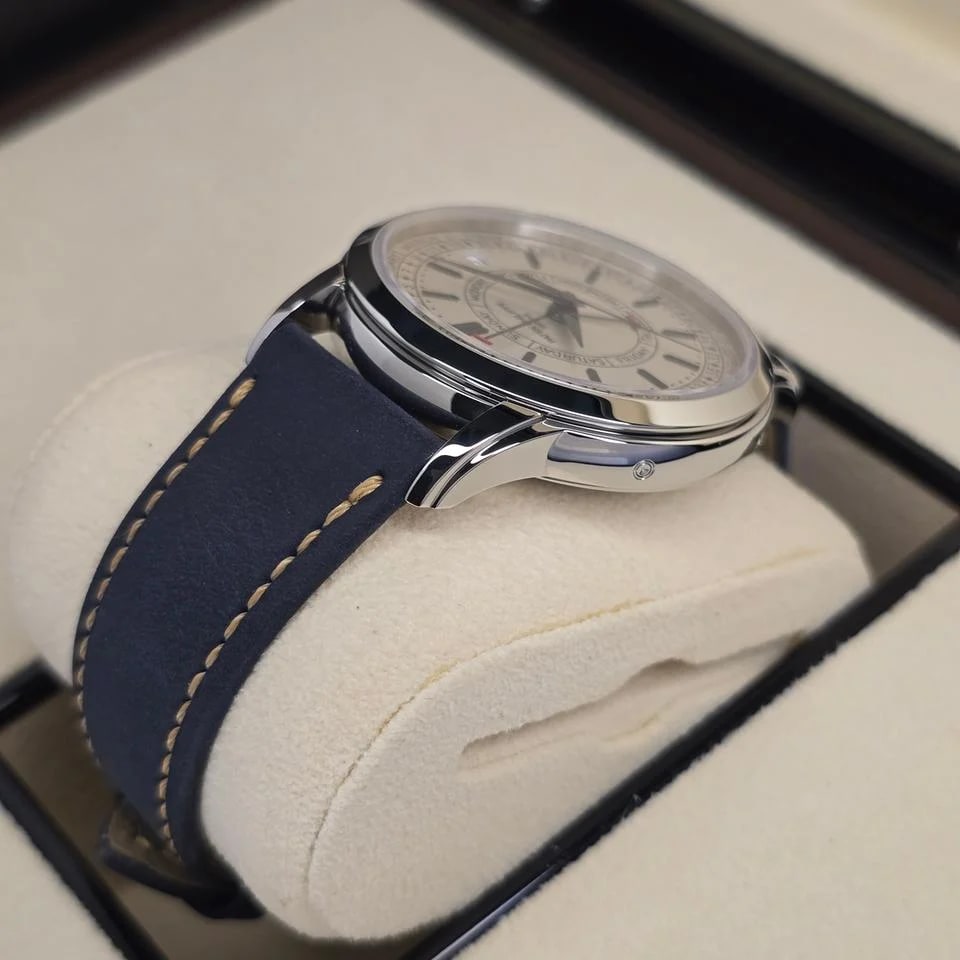 Patek Philippe Calatrava Weekly Calendar IN STOCK | 5212A | Weekly Calendar | Warranty | B&amp;P — photo 11