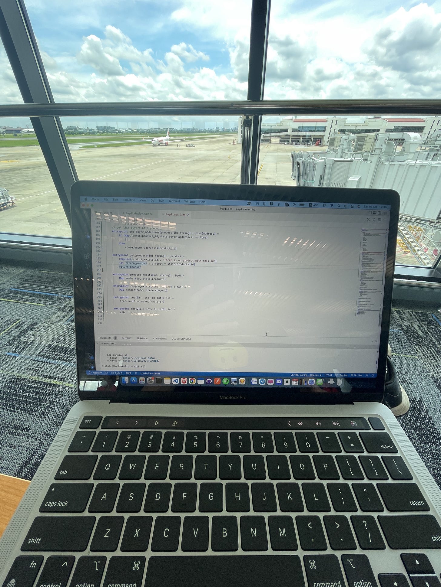 work_at_the_airport.JPG