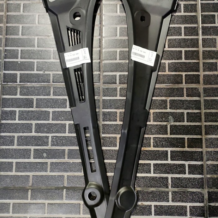 Jual Grill Wipercover Wiper Bawah Kaca Depan Bmw E36 Di Seller Kiosekstra Kiosekstra Kota