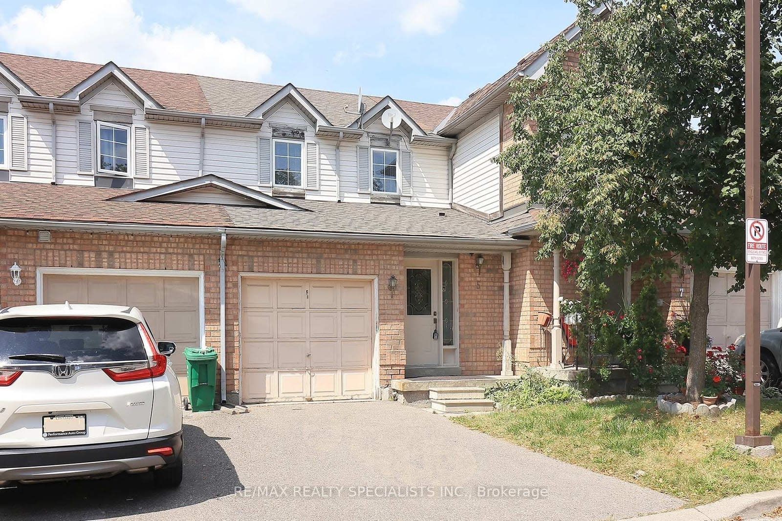 35 Malta Ave — 3-Bedroom Townhome - Image 1