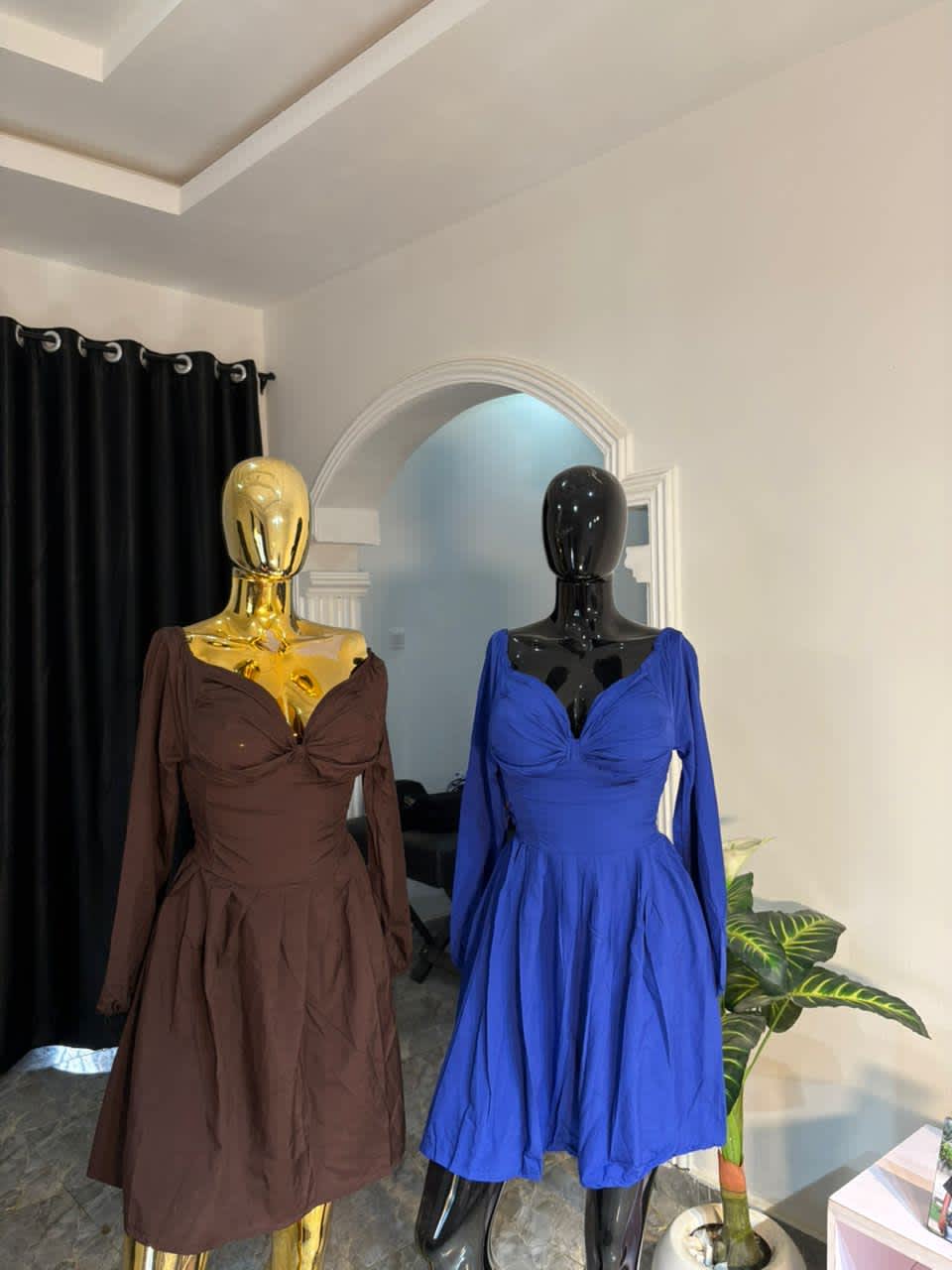 Short gown