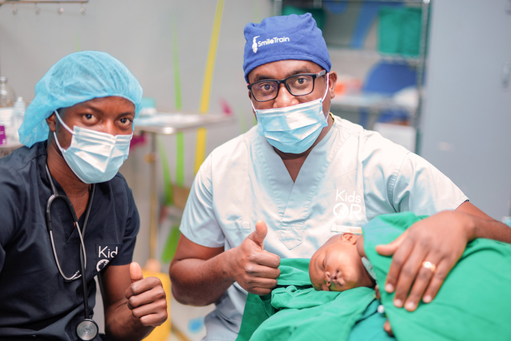 Surgeons in new operating room. Credit: Smile Train