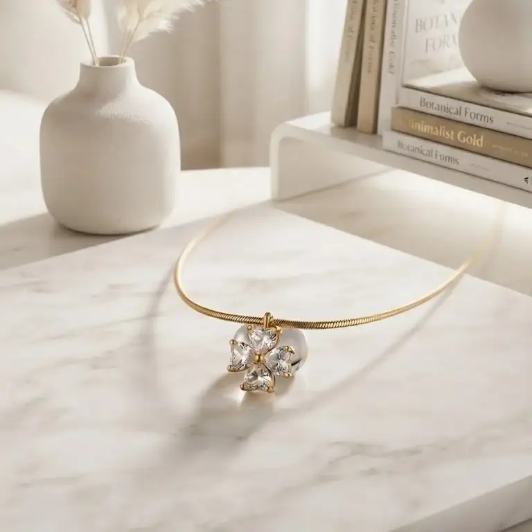 Amora Necklace 1