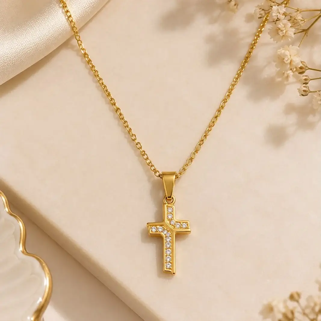 The Vera necklace 1