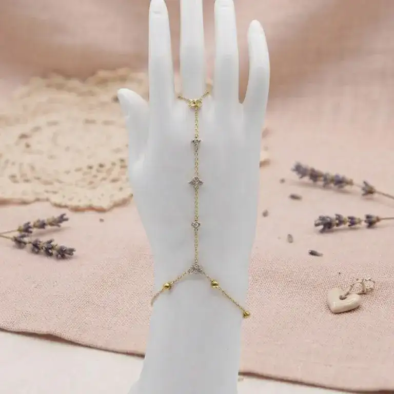 Star Sparkle Hand Chain 1